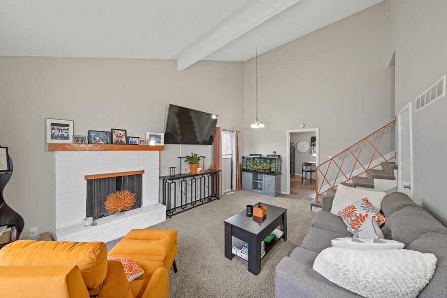 More Photos Of 1707 E 97th St, Kansas City Apartments For Sale