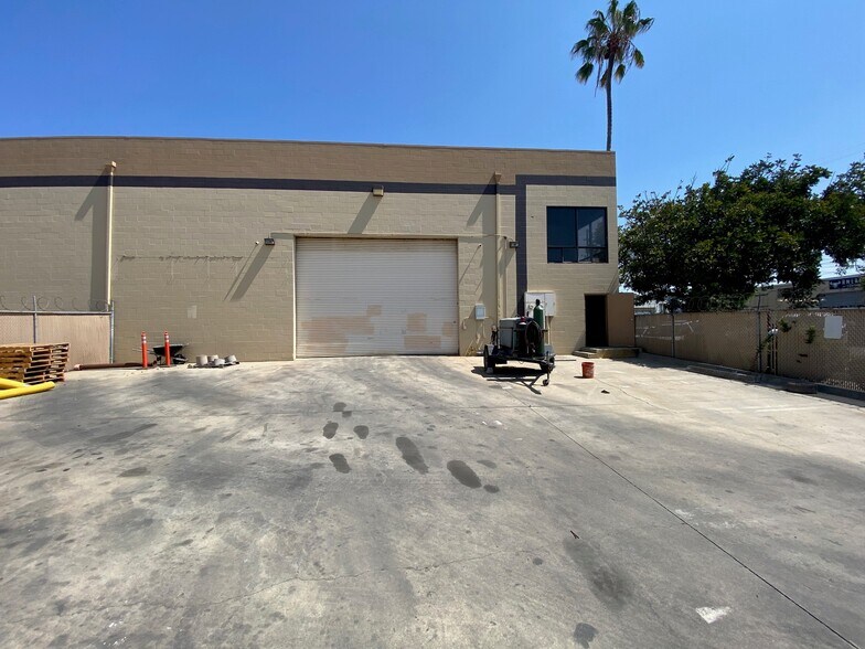 More Photos Of 1640 Hoover Ave, National City Manufacturing For Lease
