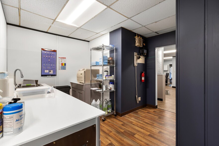 More Photos Of 279 N Main St, Kilmarnock General Retail For Sale