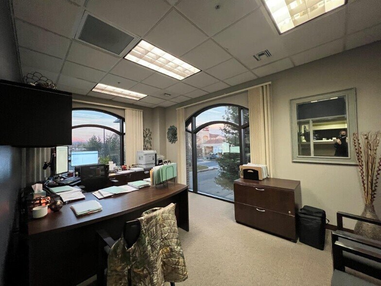 More Photos Of 930 Executive Way, Redding Office For Sale