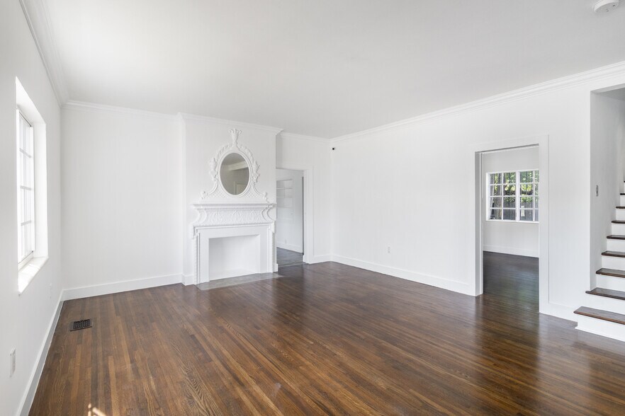 More Photos Of 5810 Biscayne Blvd, Miami Loft Creative Space For Sale