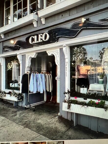 More Photos Of 711-735 S Coast Hwy, Laguna Beach Storefront For Lease