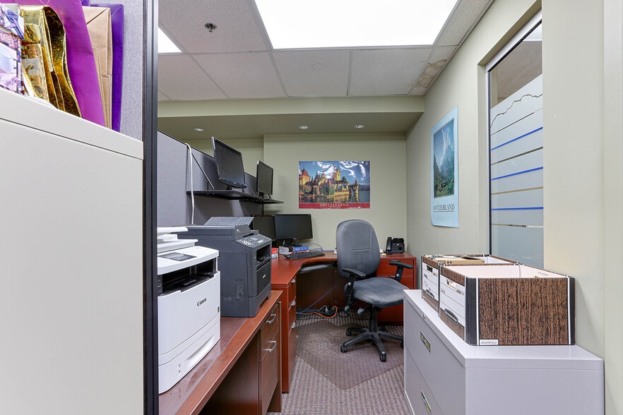 More Photos Of 12520 Horseshoe Way, Richmond Warehouse For Lease