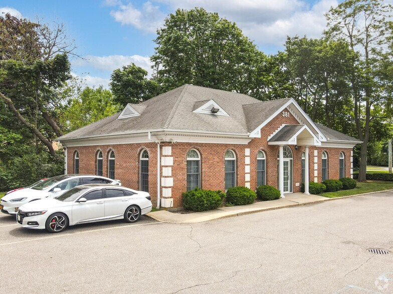 More Photos Of 55 Veterans Memorial Hwy, Commack Medical For Lease