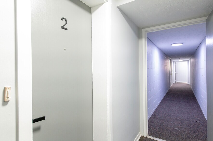 More Photos Of 801 N 48th St, Omaha Apartments For Sale