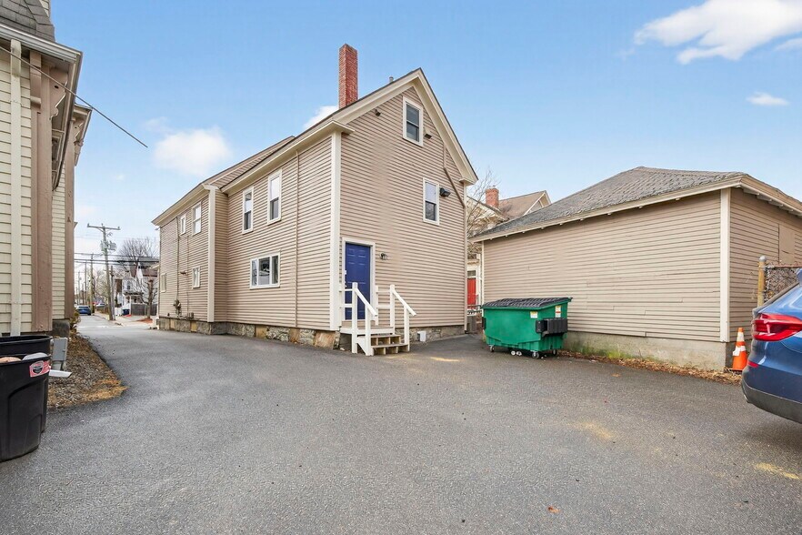 More Photos Of 35 E Pearl St, Nashua Office For Sale