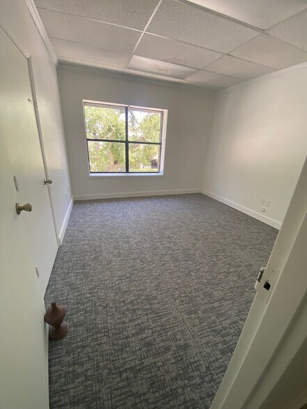More Photos Of 25 Dr Martin Luther King Jr St, Saint Petersburg Storefront For Lease