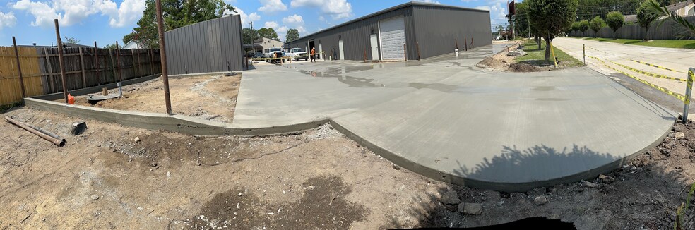 More Photos Of 1951 Gause Blvd E, Slidell Storefront For Lease