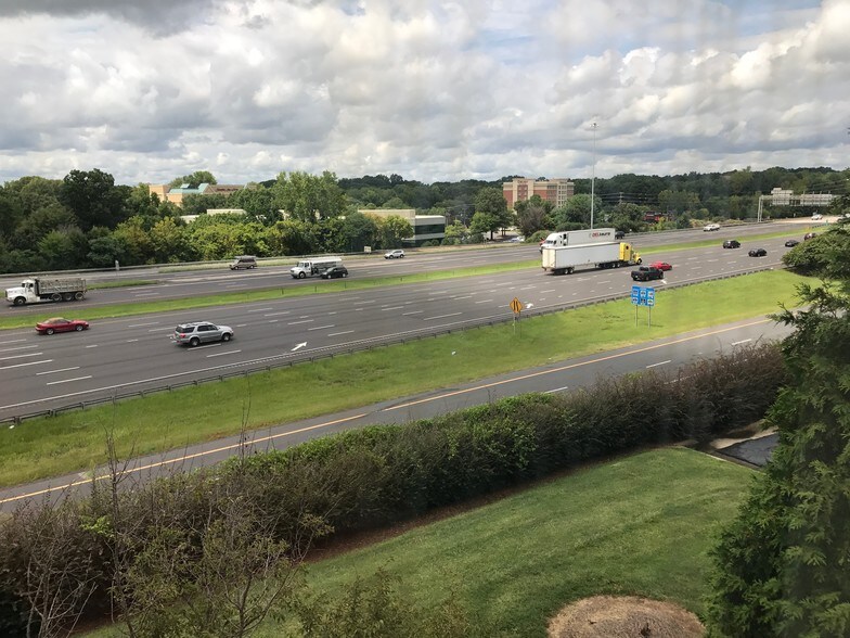 More Photos Of 8030 Arrowridge Blvd, Charlotte Office For Sale