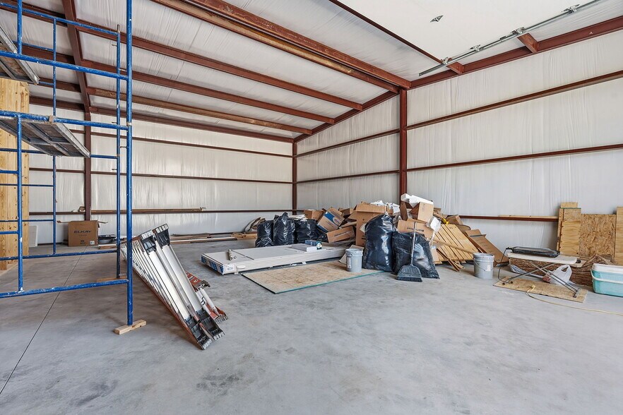 More Photos Of 7748 E US Highway 290, Johnson City Warehouse For Sale