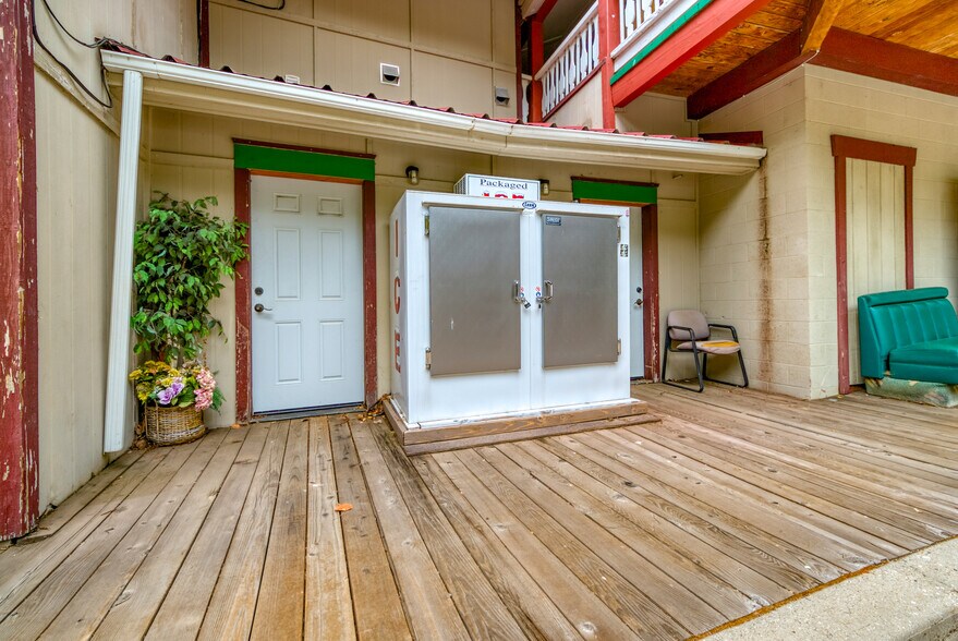 More Photos Of 14785 Belden Town rd, Belden Hotel For Sale