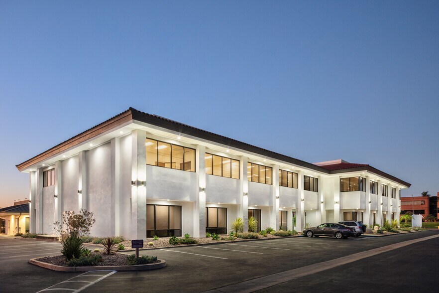 More Photos Of 5055 Avenida Encinas, Carlsbad Office For Lease