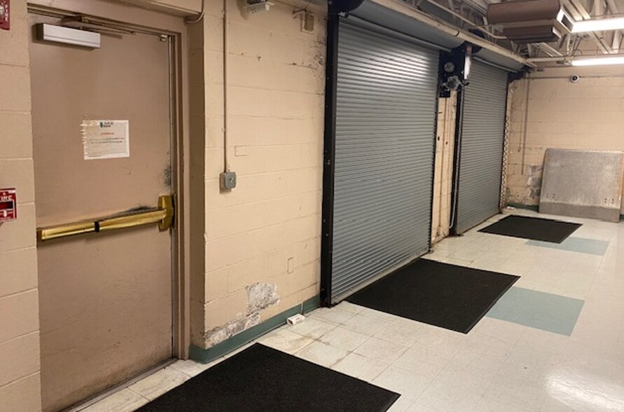 More Photos Of 122 Hills Plz, Charleston Office For Lease