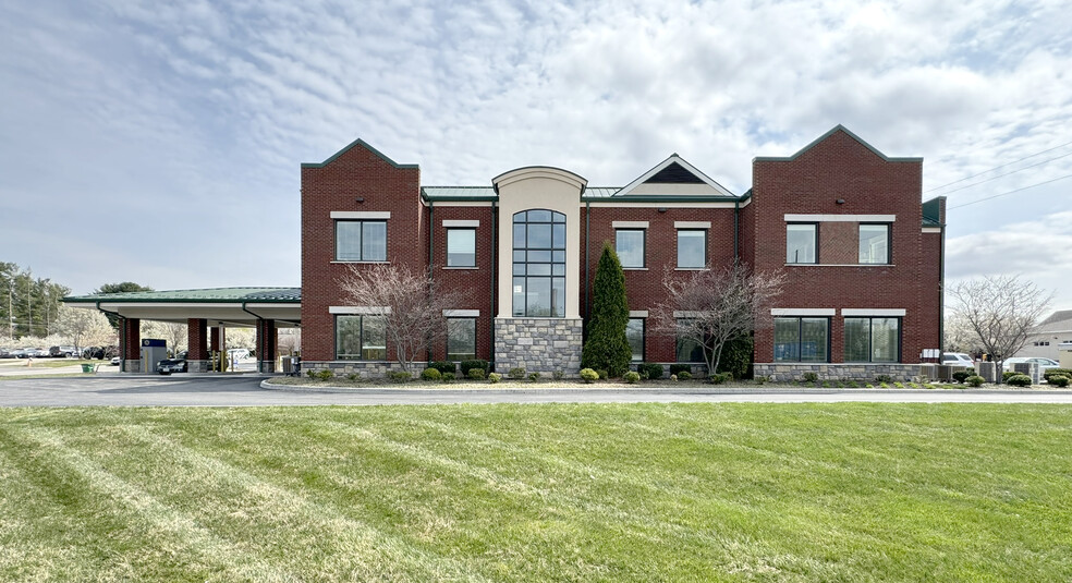 Primary Photo Of 2950 Market St, Christiansburg Office For Sale