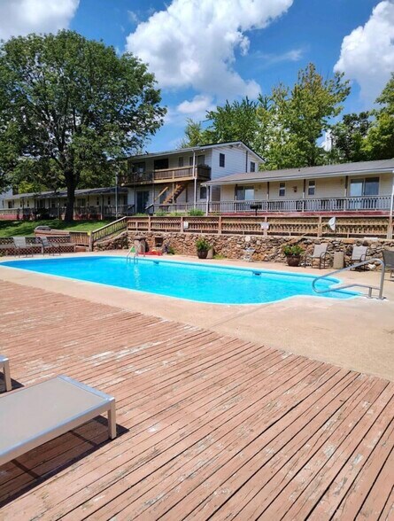 More Photos Of Lake Road 254-15, Wheatland Hotel For Sale