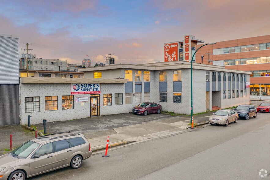 More Photos Of 196 W 6th Av, Vancouver Flex For Lease