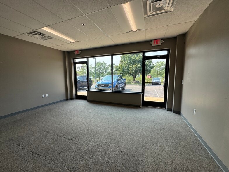 More Photos Of 7200 Dan Hoey Rd, Dexter Storefront Retail Office For Sale