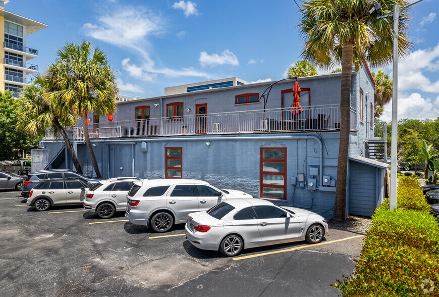 More Photos Of 100 7th St S, Saint Petersburg Storefront Retail Residential For Lease