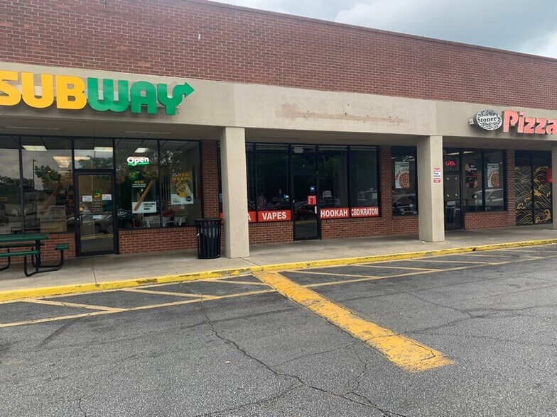 More Photos Of 1100 Eisenhower Dr, Savannah Storefront Retail Office For Lease