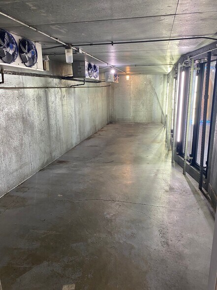 More Photos Of 3624 S Nappanee St, Elkhart Service Station For Lease