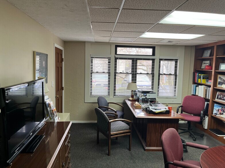 More Photos Of 4920 Reed Rd, Columbus Loft Creative Space For Lease