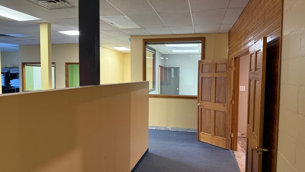 More Photos Of 5144-5174 College Corner Pike, Oxford Freestanding For Lease
