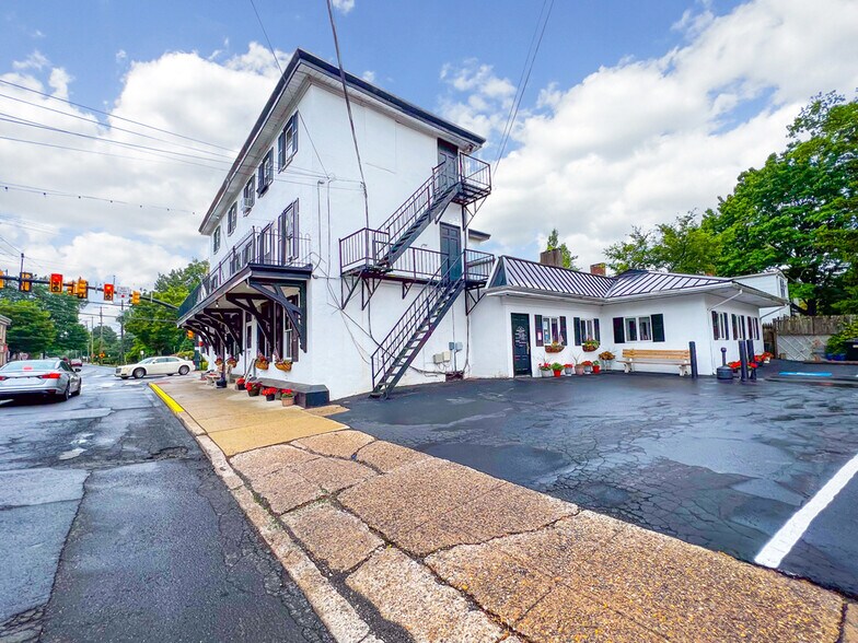 More Photos Of 100 W Maple Ave, Langhorne Restaurant For Sale