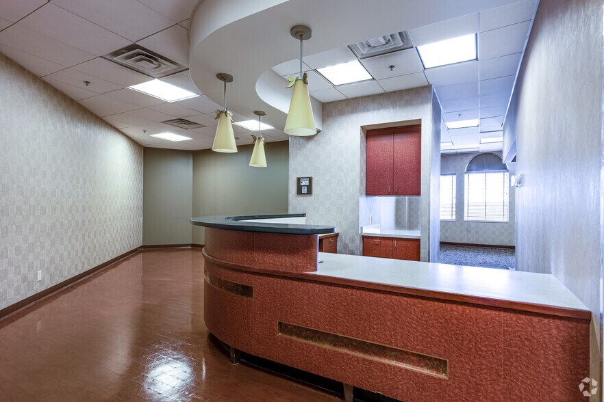 More Photos Of 360 Sherman St, Saint Paul Medical For Lease