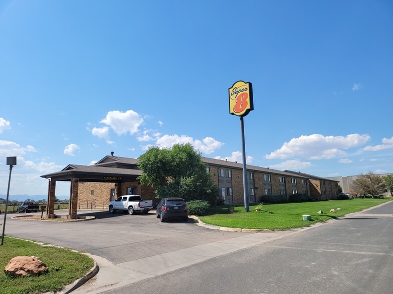 More Photos Of 409 Centro Way, Fort Collins Hotel For Sale