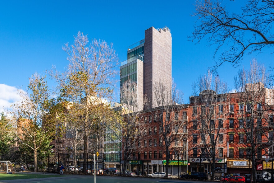 More Photos Of 52 Mulberry St, New York Hospitality For Sale