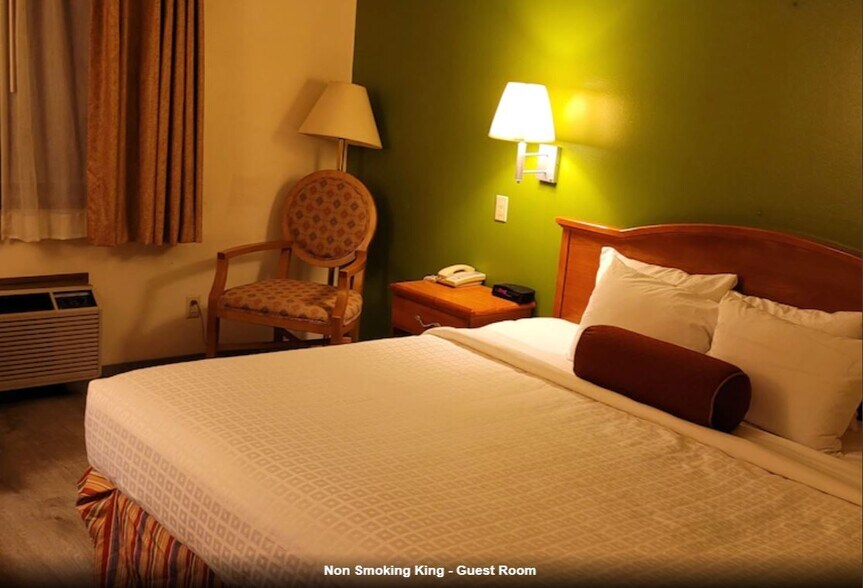 More Photos Of 70 Bear River Dr, Evanston Hotel For Sale