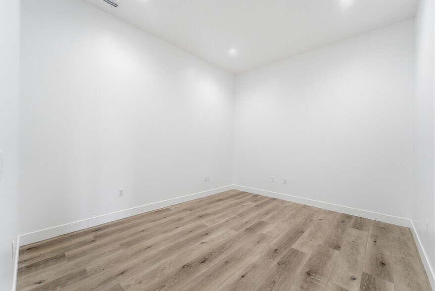 More Photos Of 1548 American Way, Payson Warehouse For Lease