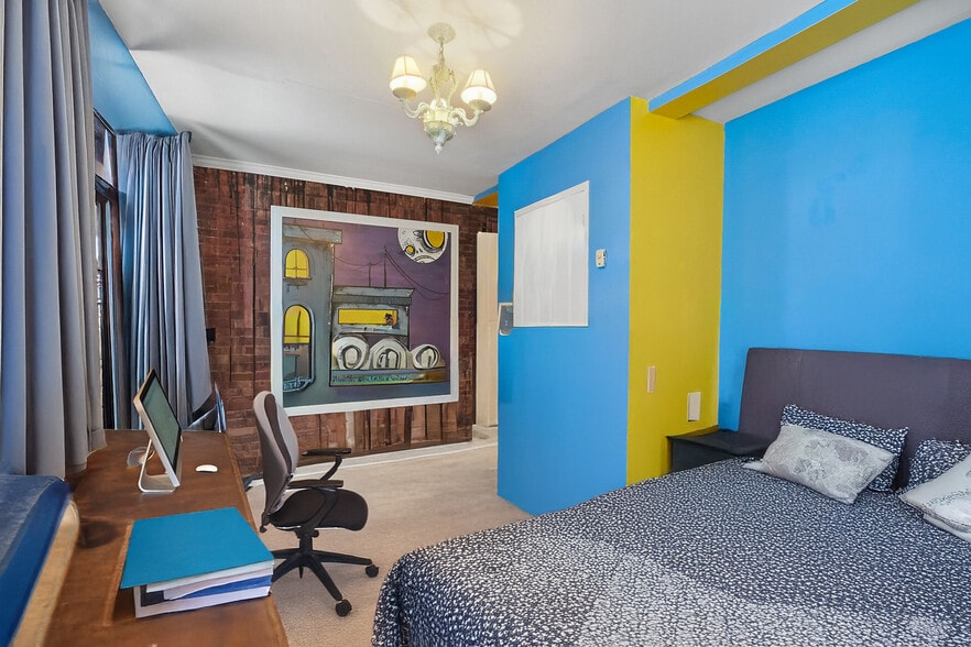 More Photos Of 202 Rochester St, Ottawa Apartments For Sale