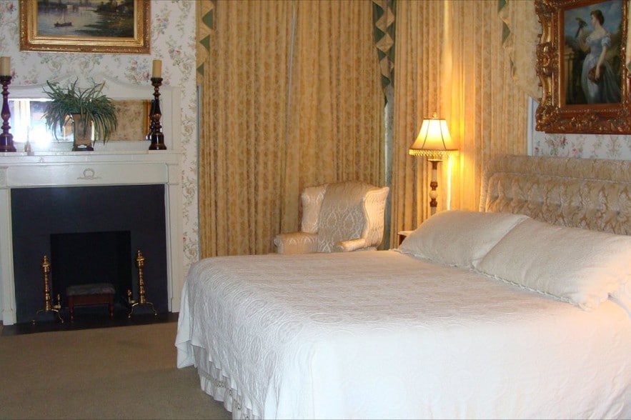 More Photos Of 201 N Pearl St, Natchez Hotel For Sale
