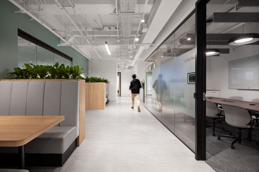 More Photos Of 1055 W Georgia St, Vancouver Coworking Space