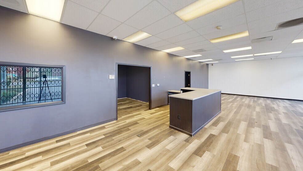 More Photos Of 6160 Florin Rd, Sacramento Flex For Lease