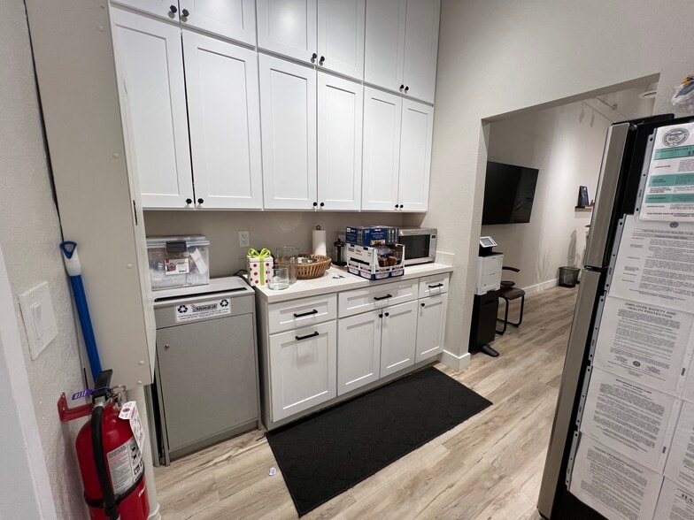 More Photos Of 15411 W Waddell Rd, Surprise Storefront For Lease