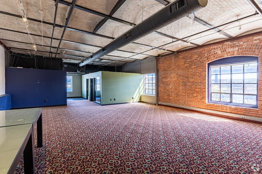 More Photos Of 550 15th St, San Francisco Office For Lease