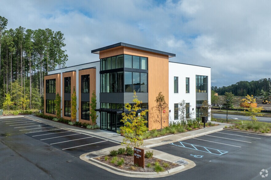 Primary Photo Of 415 Brighton Park Blvd, Summerville Office Residential For Lease