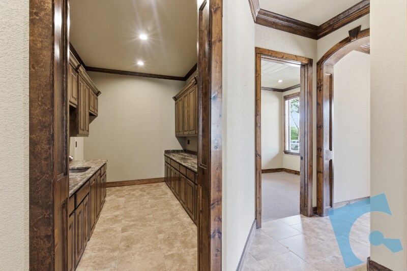 More Photos Of 9145 Belshire Dr, North Richland Hills Medical For Lease