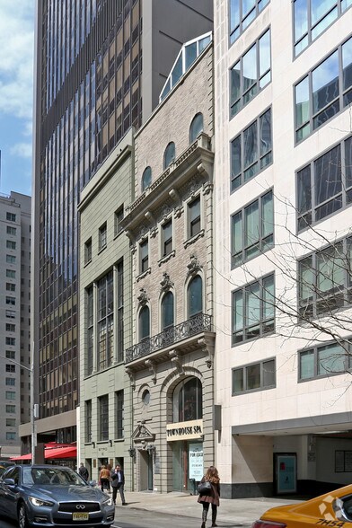 Primary Photo Of 39 W 56th St, New York Medical For Lease