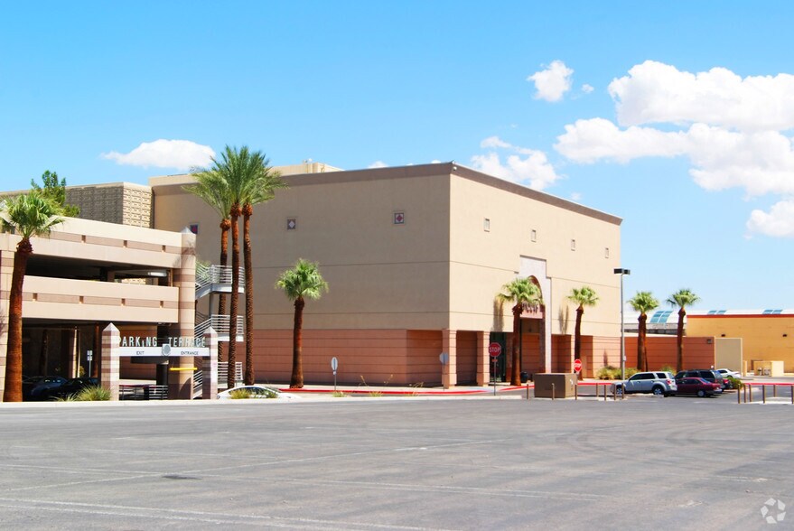 More Photos Of 3700 S Maryland Pky, Las Vegas Coworking Space