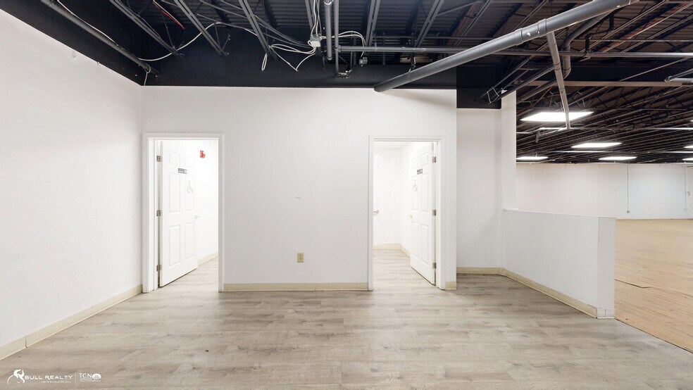 More Photos Of 1686 Roswell Rd, Marietta Office Residential For Sale
