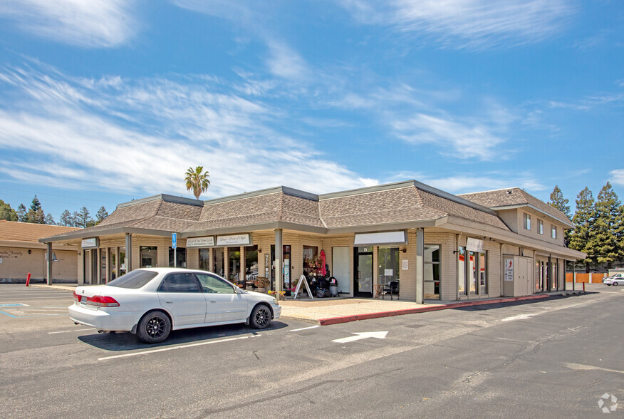 Primary Photo Of 12333 Saratoga Sunnyvale Rd, Saratoga Storefront Retail Office For Lease