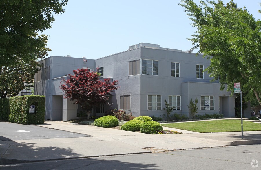 Primary Photo Of 1115 13th St, Modesto Office For Lease