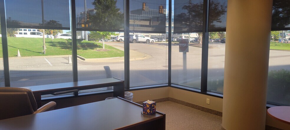 More Photos Of 6075 Poplar Ave, Memphis Coworking Space