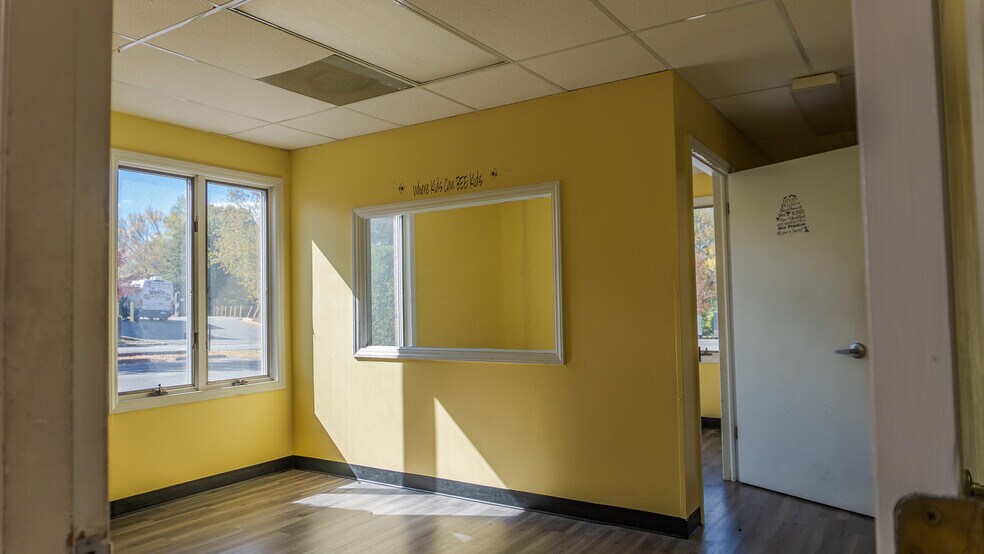 More Photos Of 19619 W Catawba Ave, Cornelius Daycare Center For Lease