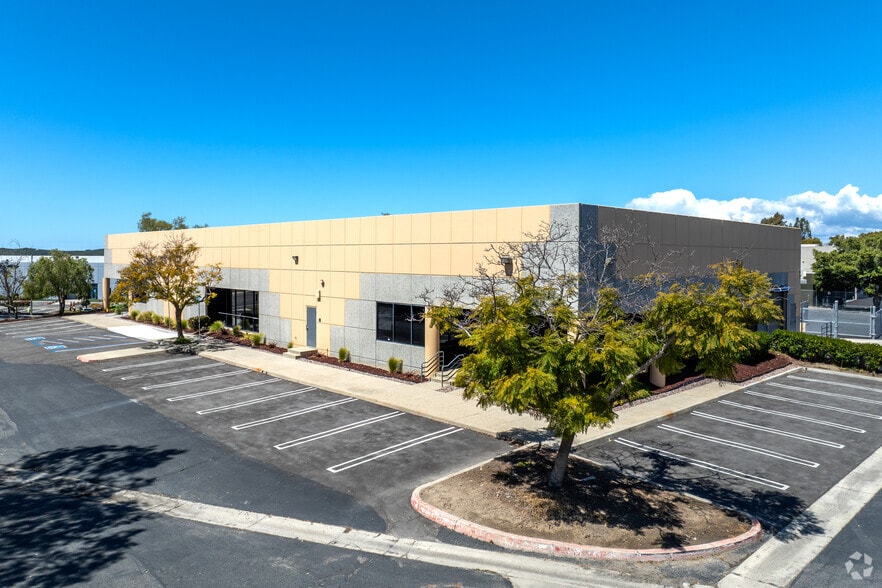 More Photos Of 2630 Business Park Dr, Vista Manufacturing For Lease