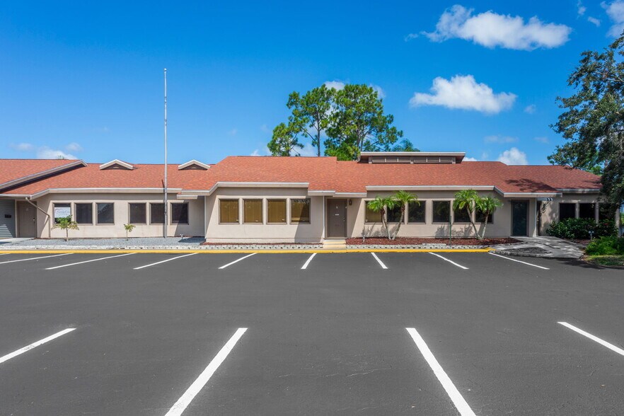 More Photos Of 12029 Majestic Blvd, Hudson Office For Lease