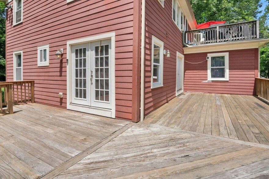 More Photos Of 858 Pleasantville Rd, Briarcliff Manor Village Apartments For Sale